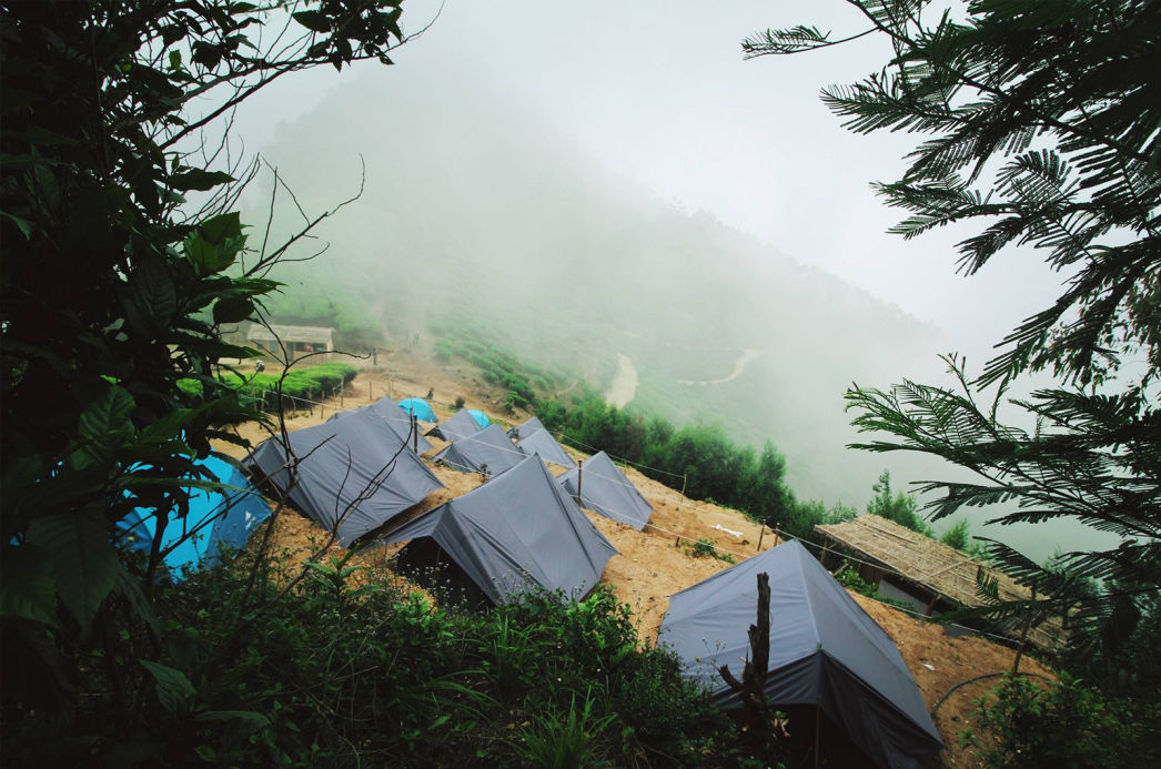kolukkumalai-tent-camping